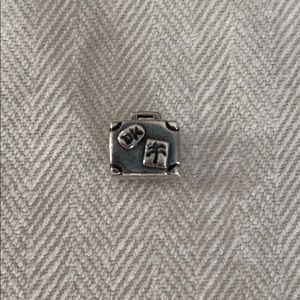 Pandora Suitcase Bead